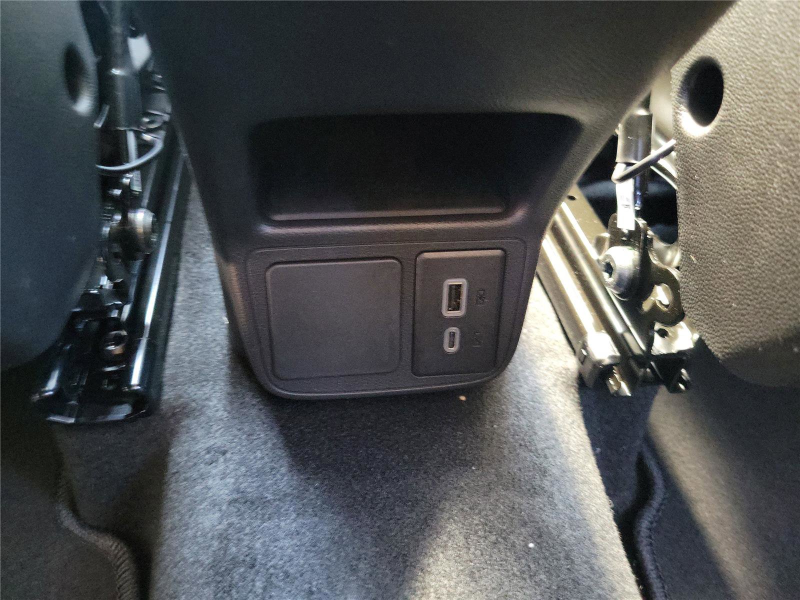 New 2026 Buick Encore GX Sport Touring AWD/4WD image 17