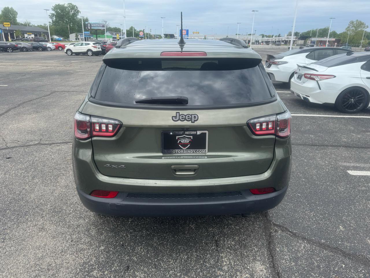 Used 2021 Jeep Compass Latitude AWD/4WD image 5