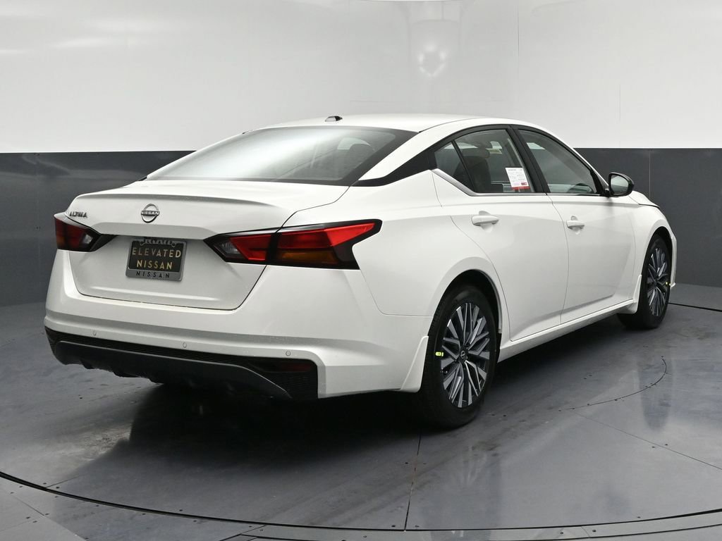 New 2026 Nissan Altima 2.5 SV FWD image 4