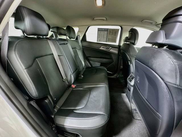Used 2023 Kia Sportage EX AWD/4WD image 32