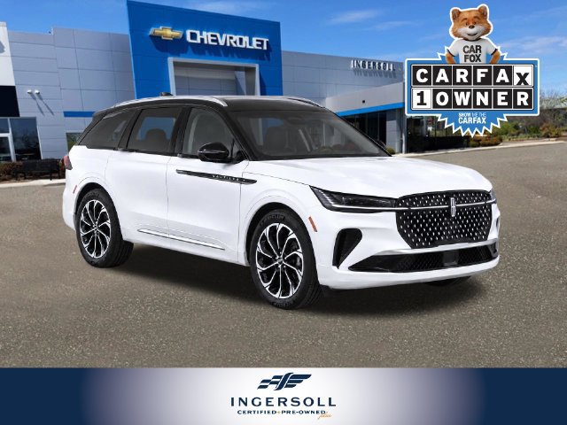 Used 2024 Lincoln Nautilus Reserve AWD/4WD image 1
