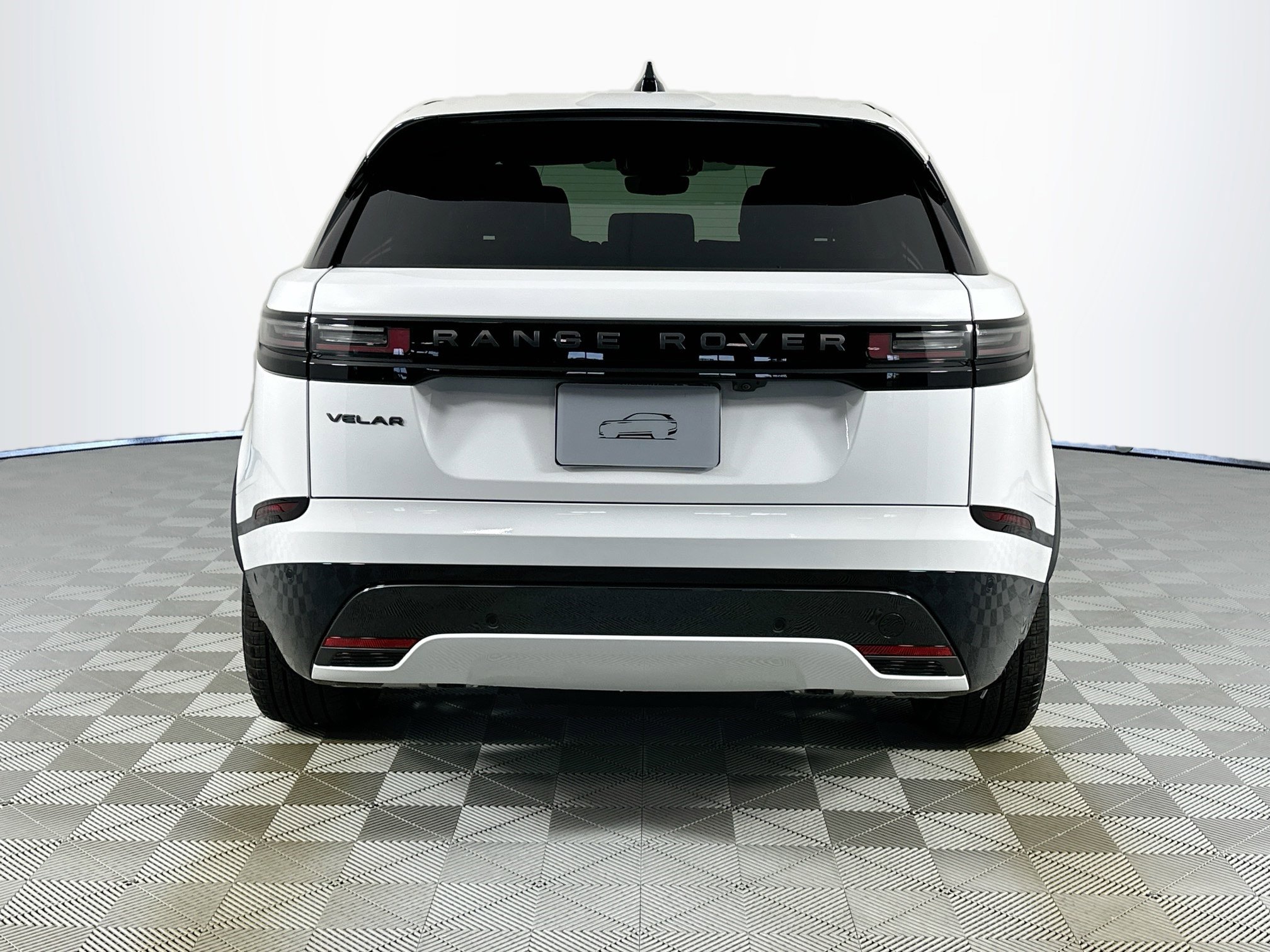 Used 2026 Land Rover Range Rover Velar Dynamic SE image 6