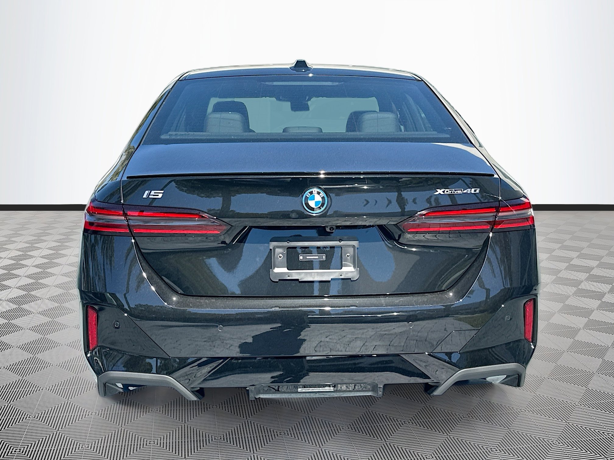 New 2026 BMW i5 eDrive40 w/ M Sport Package image 5