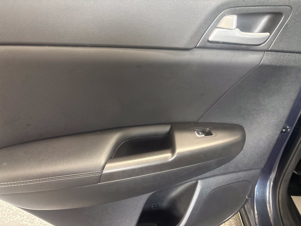 Used 2020 Kia Sportage S FWD image 16
