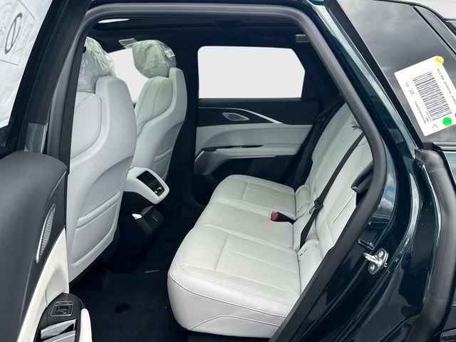 Used 2026 Cadillac Lyriq Premium Luxury w/ LPO, Floor Liner Package AWD/4WD image 11