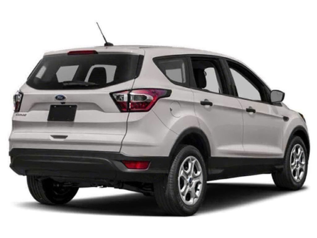 Used 2019 Ford Escape Titanium image 2