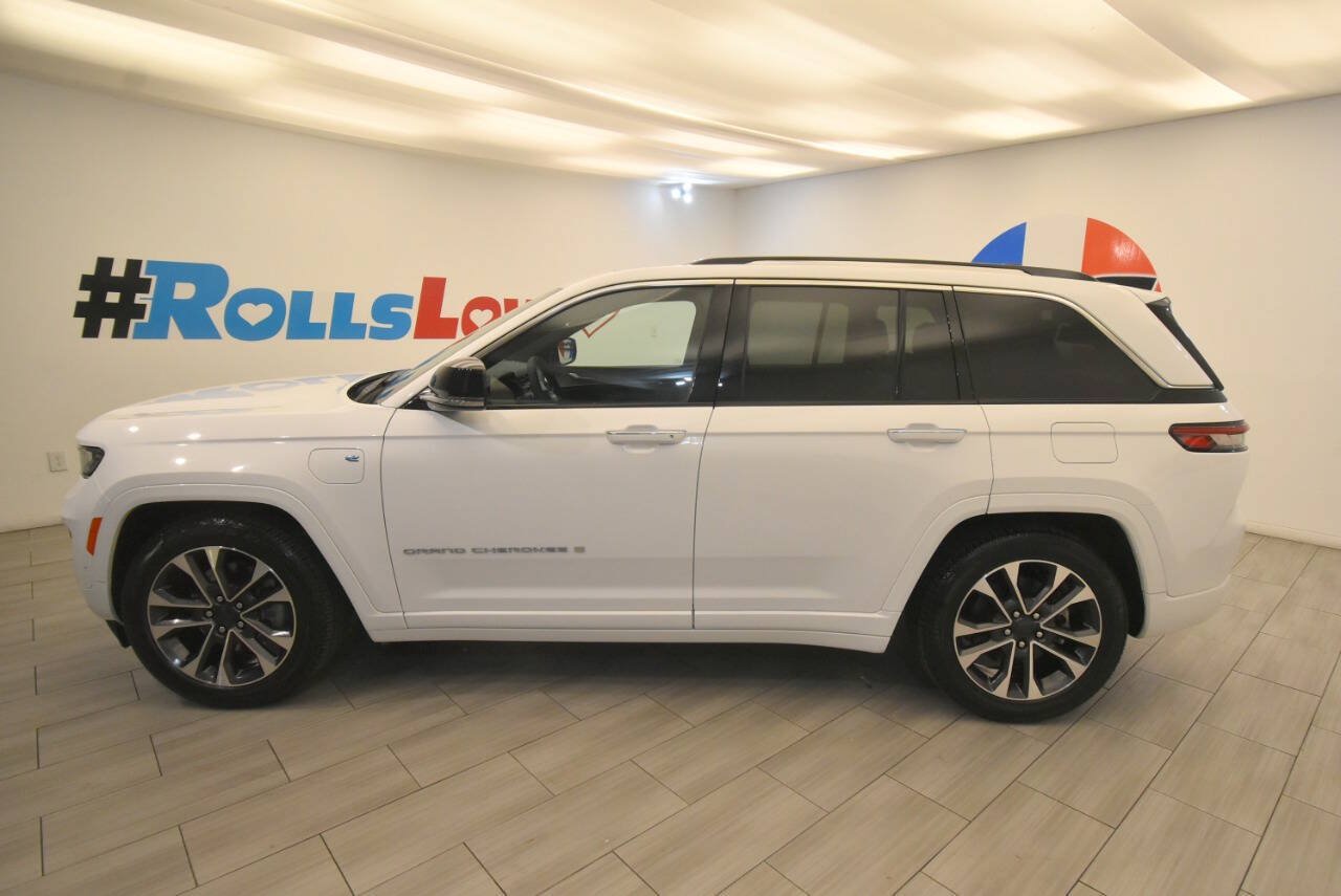 Used 2024 Jeep Grand Cherokee Overland w/ Trailer Tow Package AWD/4WD image 2