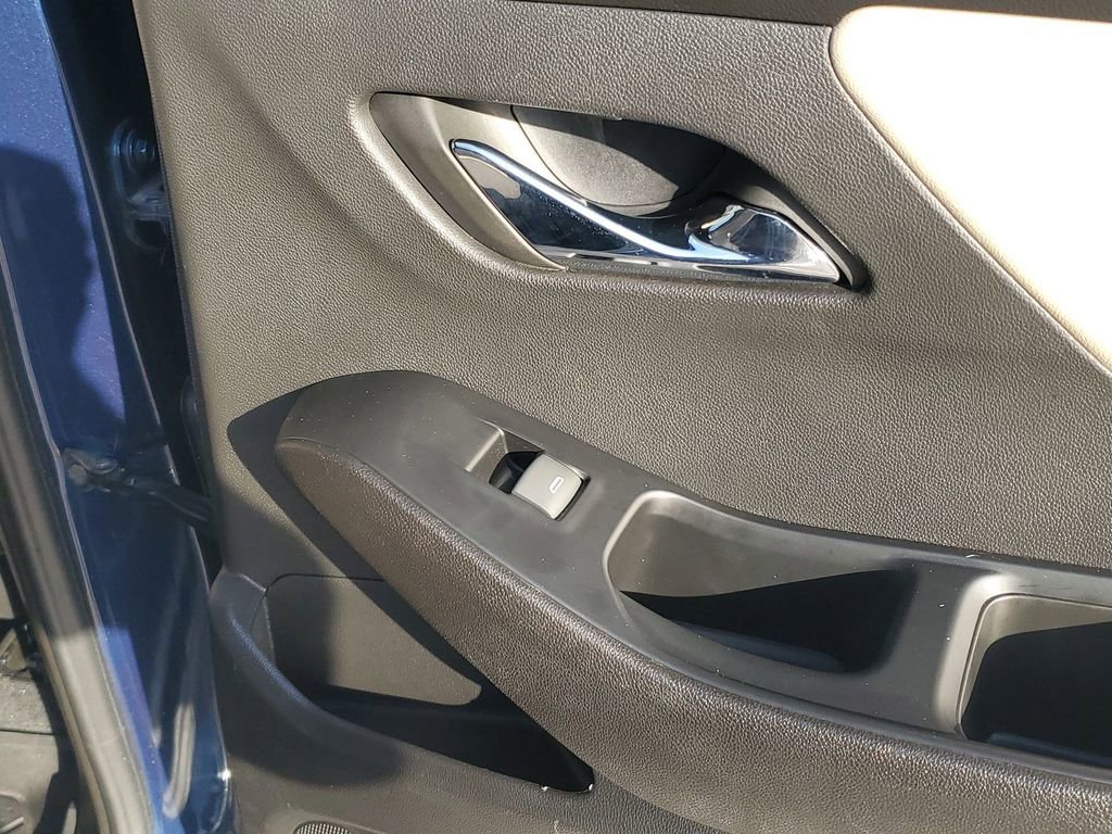 Used 2023 Chevrolet Traverse LS image 45