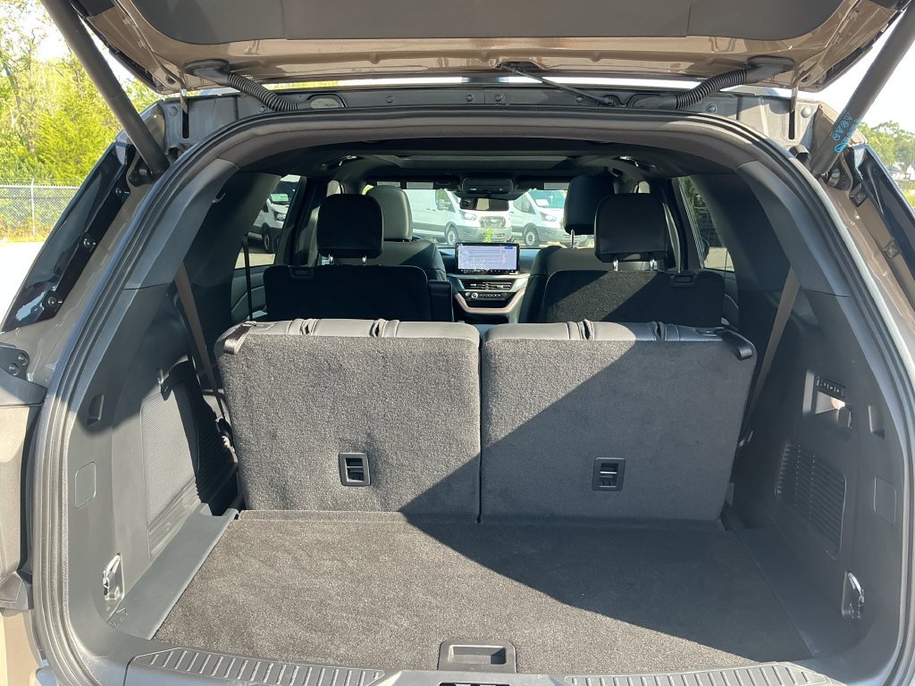New 2026 Ford Explorer ST w/ Sun And Sound Package AWD/4WD image 12