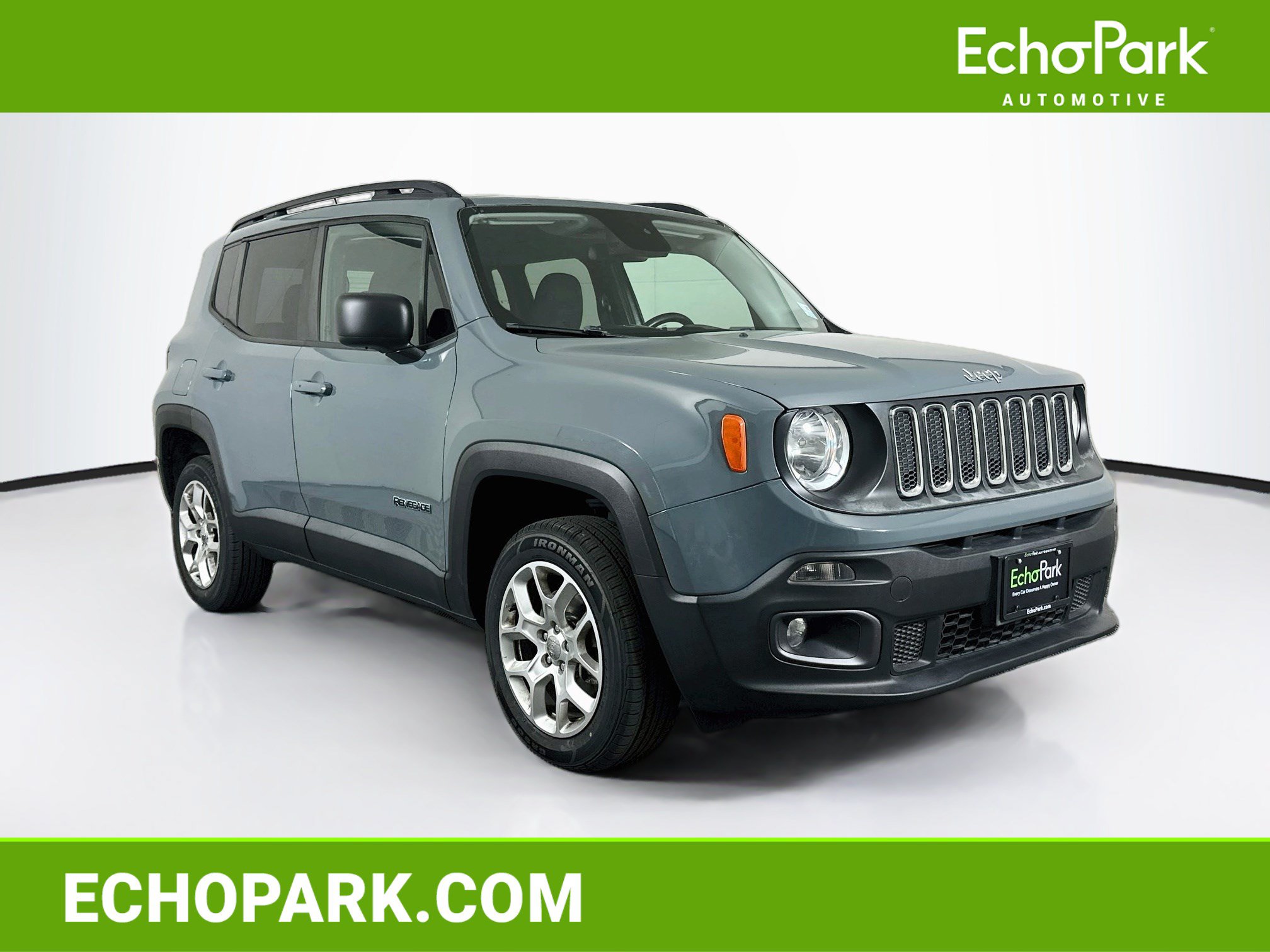 Used 2017 Jeep Renegade Latitude AWD/4WD image 1