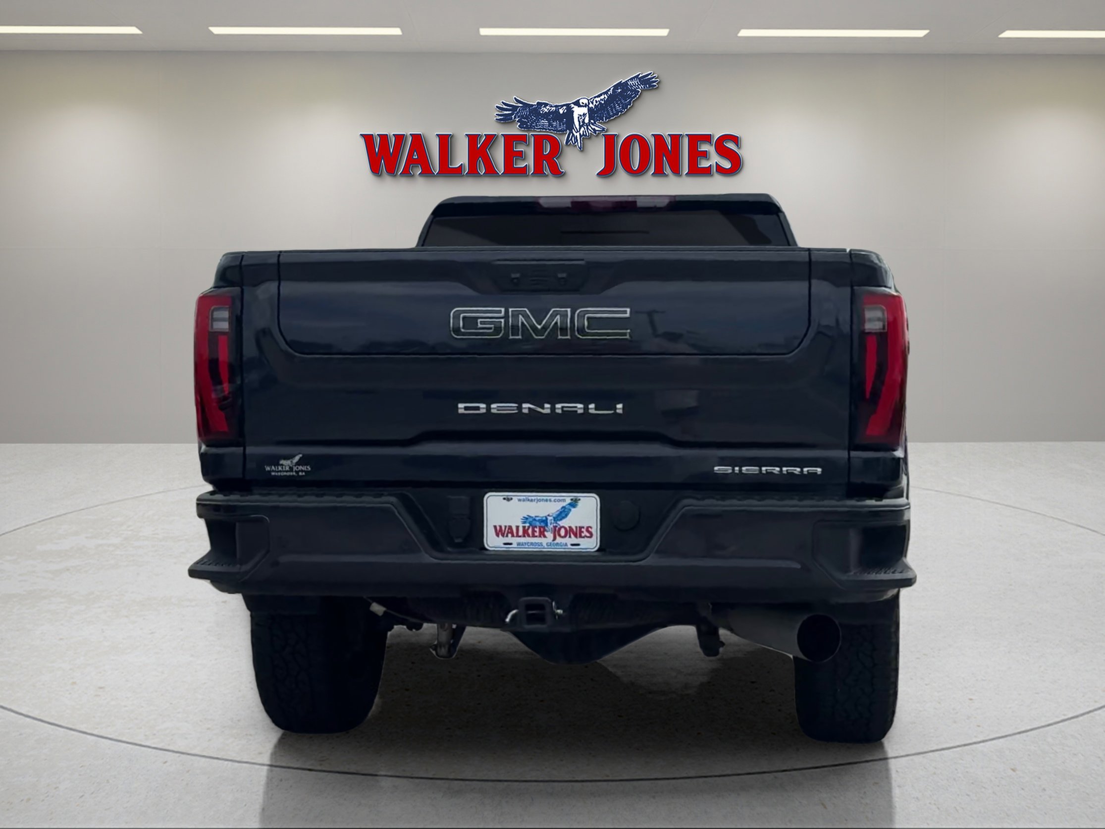 Used 2025 GMC Sierra 2500 Denali Ultimate image 4