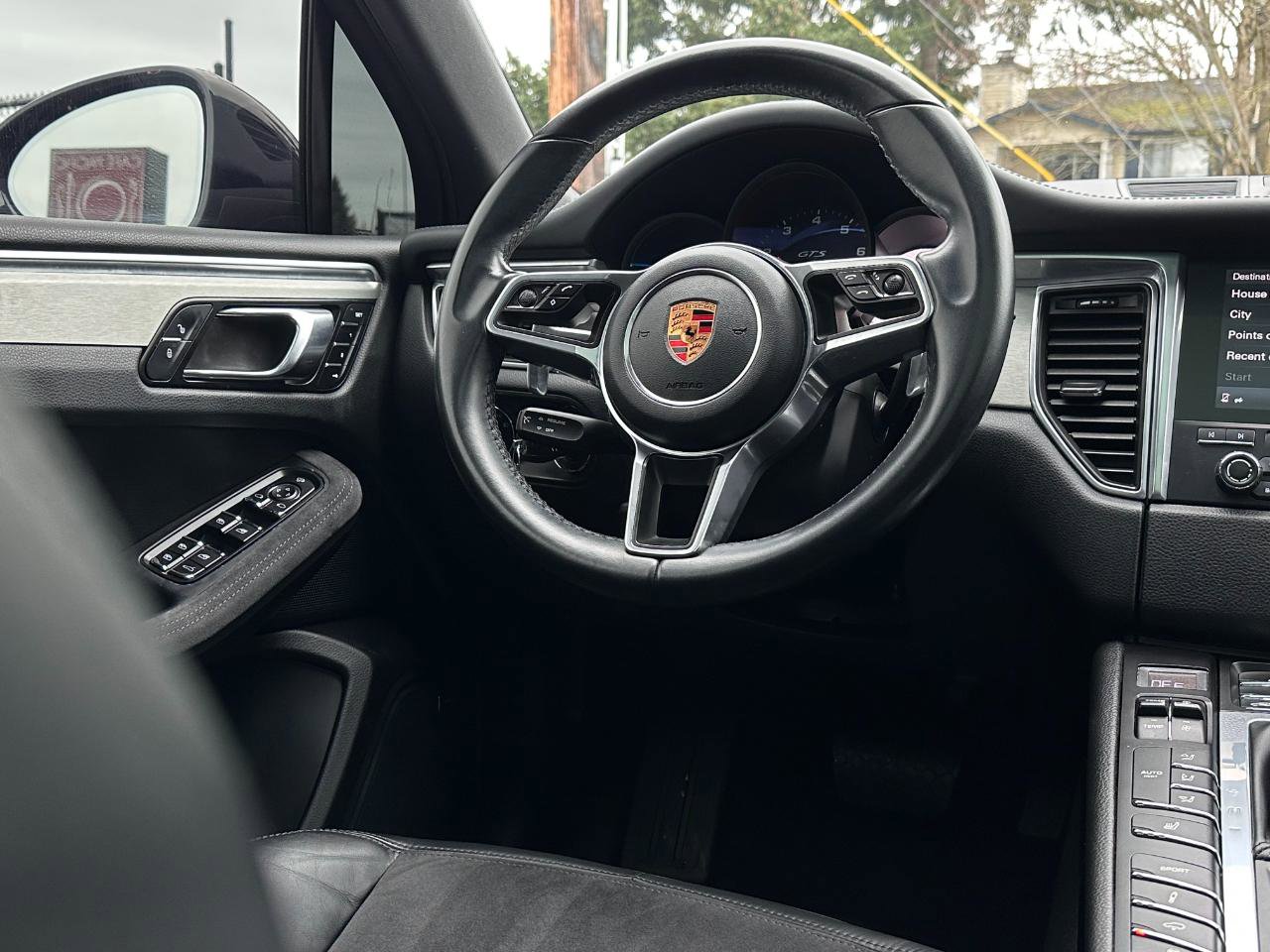 Used 2018 Porsche Macan GTS image 19