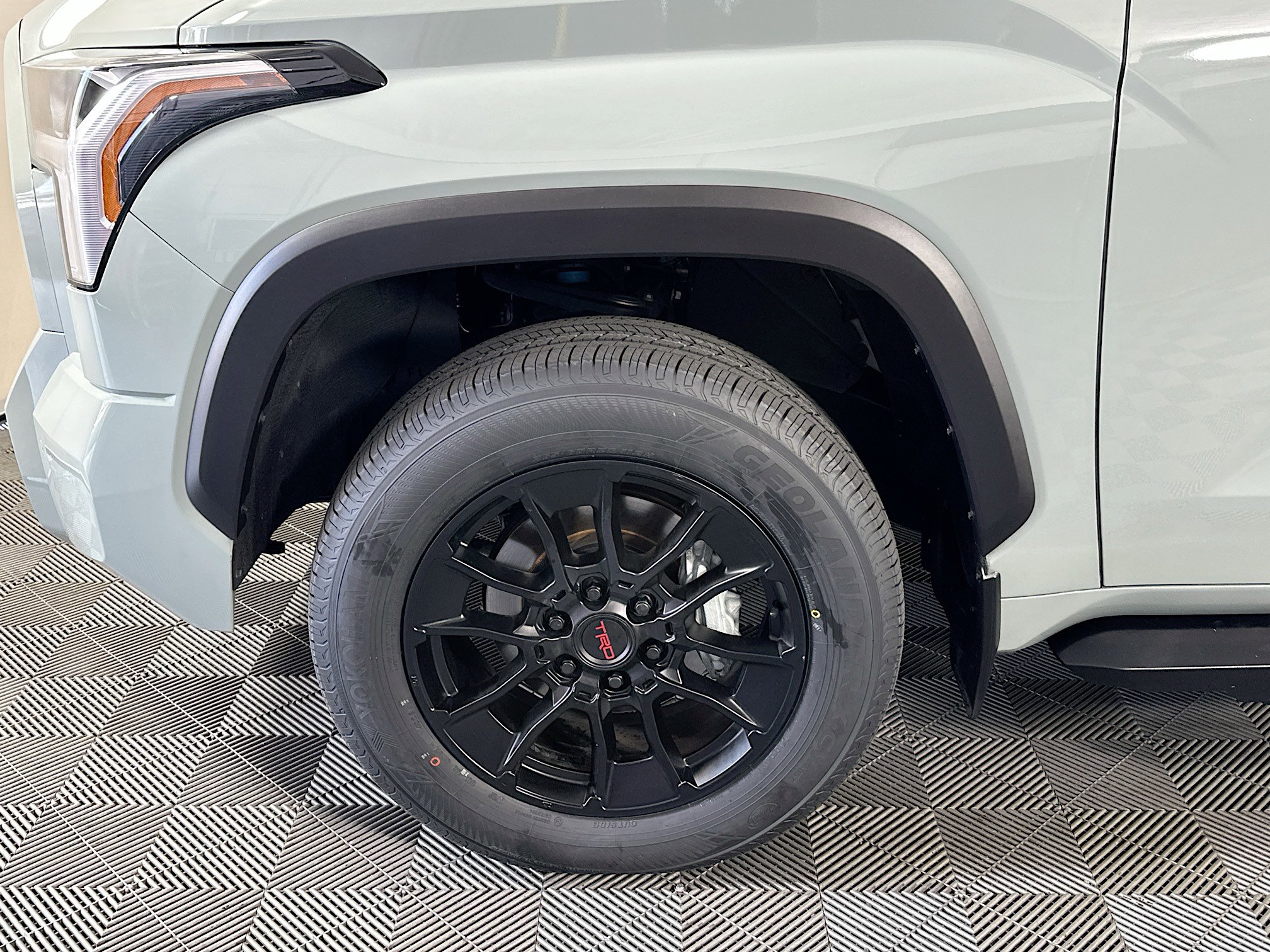 Used 2025 Toyota Tundra Limited w/ TRD Off-Road Package image 11