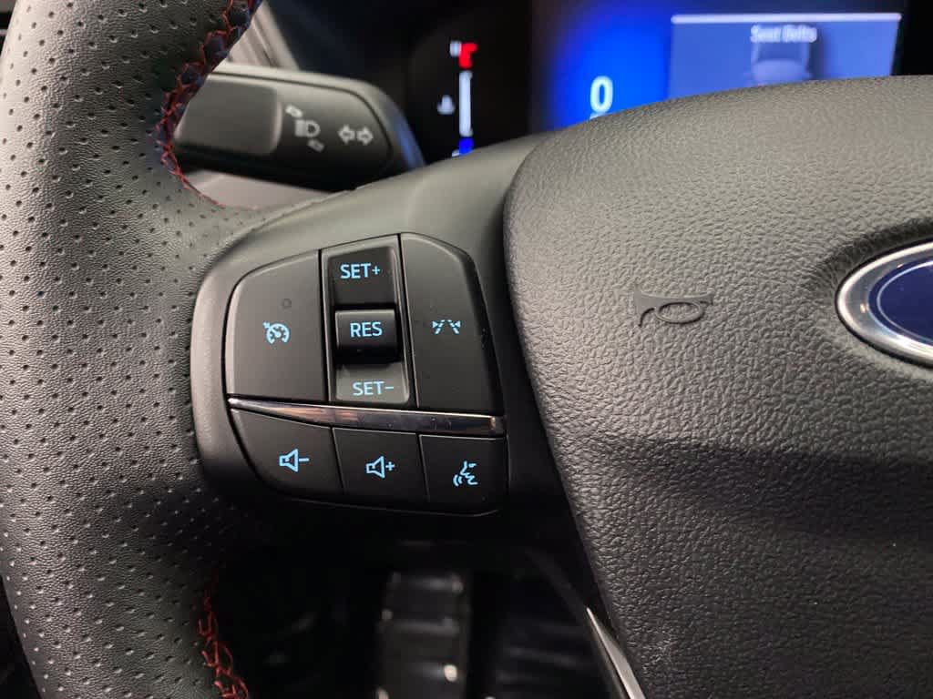 Used 2025 Ford Escape ST-Line Select AWD/4WD image 19