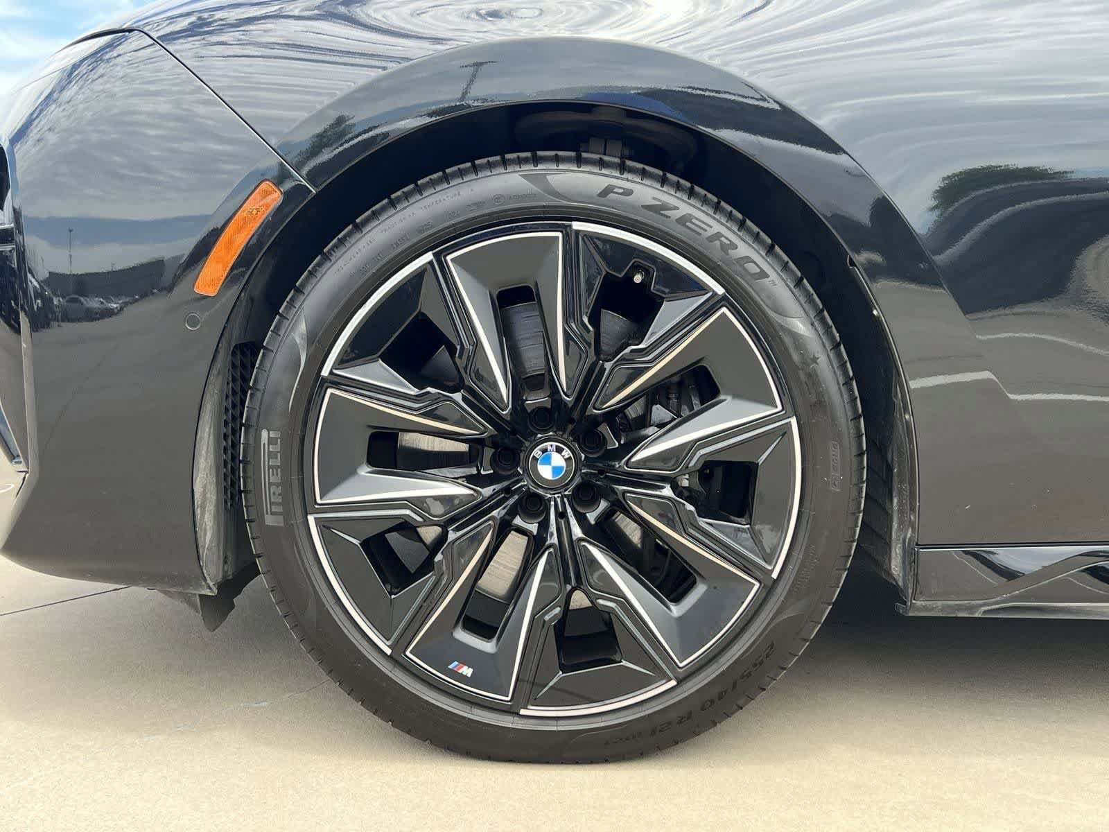 Used 2024 BMW 740i RWD image 18