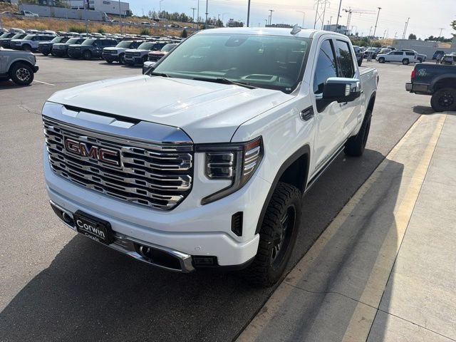 Used 2024 GMC Sierra 1500 Denali w/ Denali Reserve Package AWD/4WD image 3