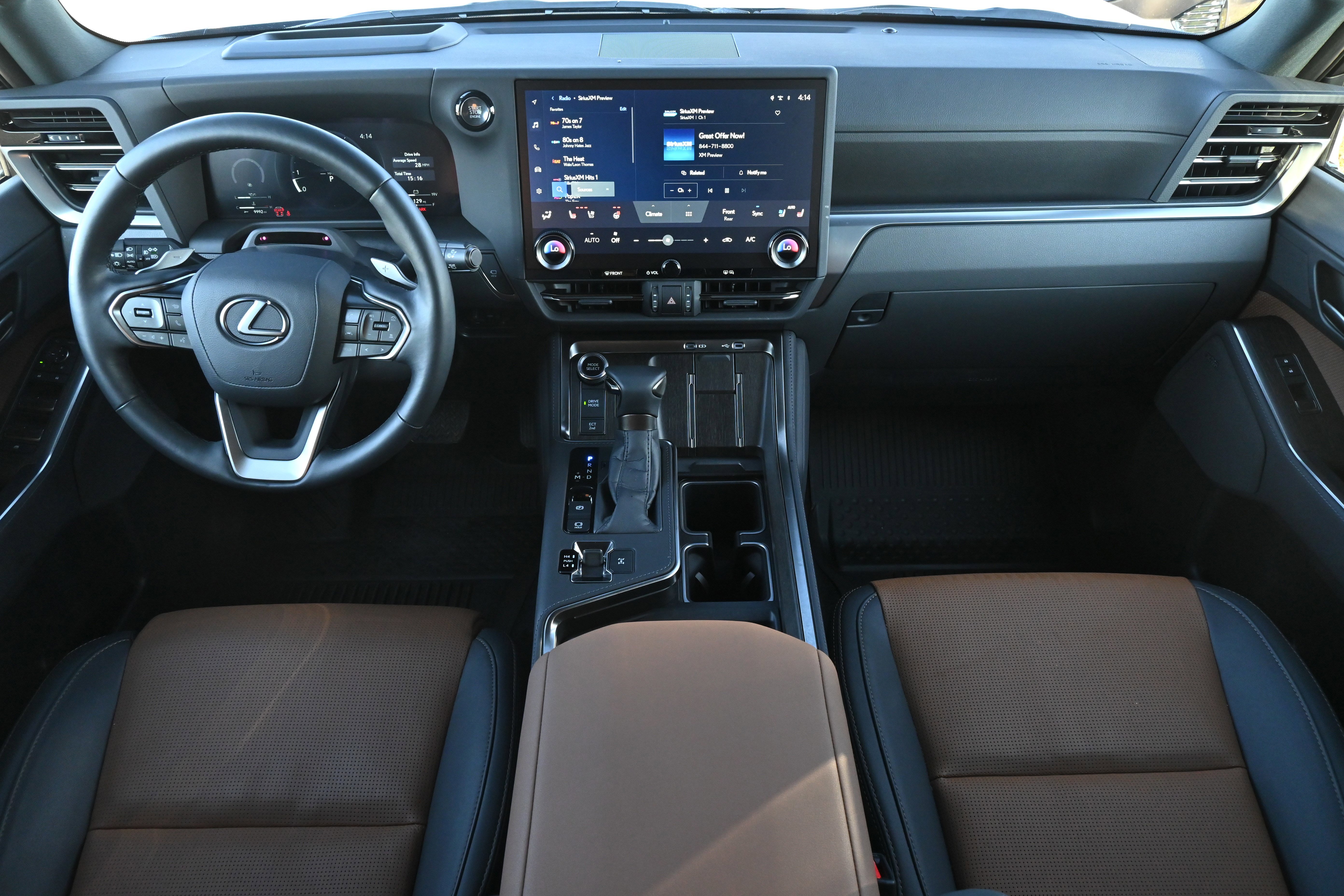 Used 2025 Lexus GX 550 GX 550 Luxury+ w/ Accessory Package (2T) image 3