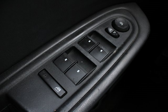 Used 2012 Chevrolet Traverse LT image 18