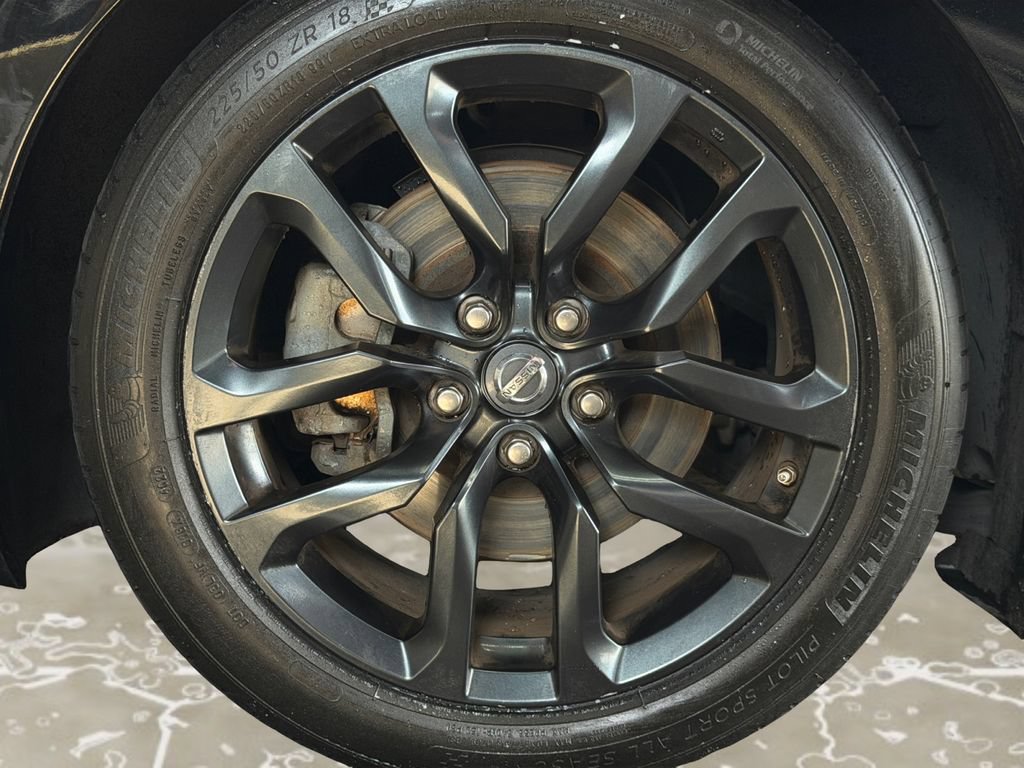 Used 2016 Nissan 370Z Coupe RWD image 13