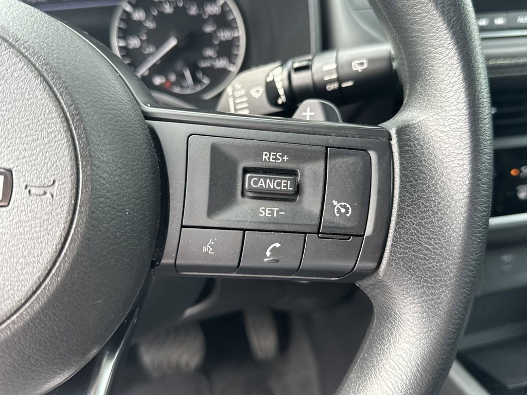 Used 2023 Nissan Rogue S FWD image 20