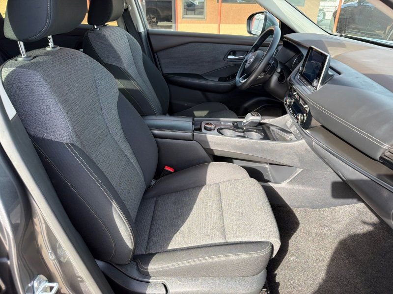 Used 2022 Nissan Rogue SV AWD/4WD image 11