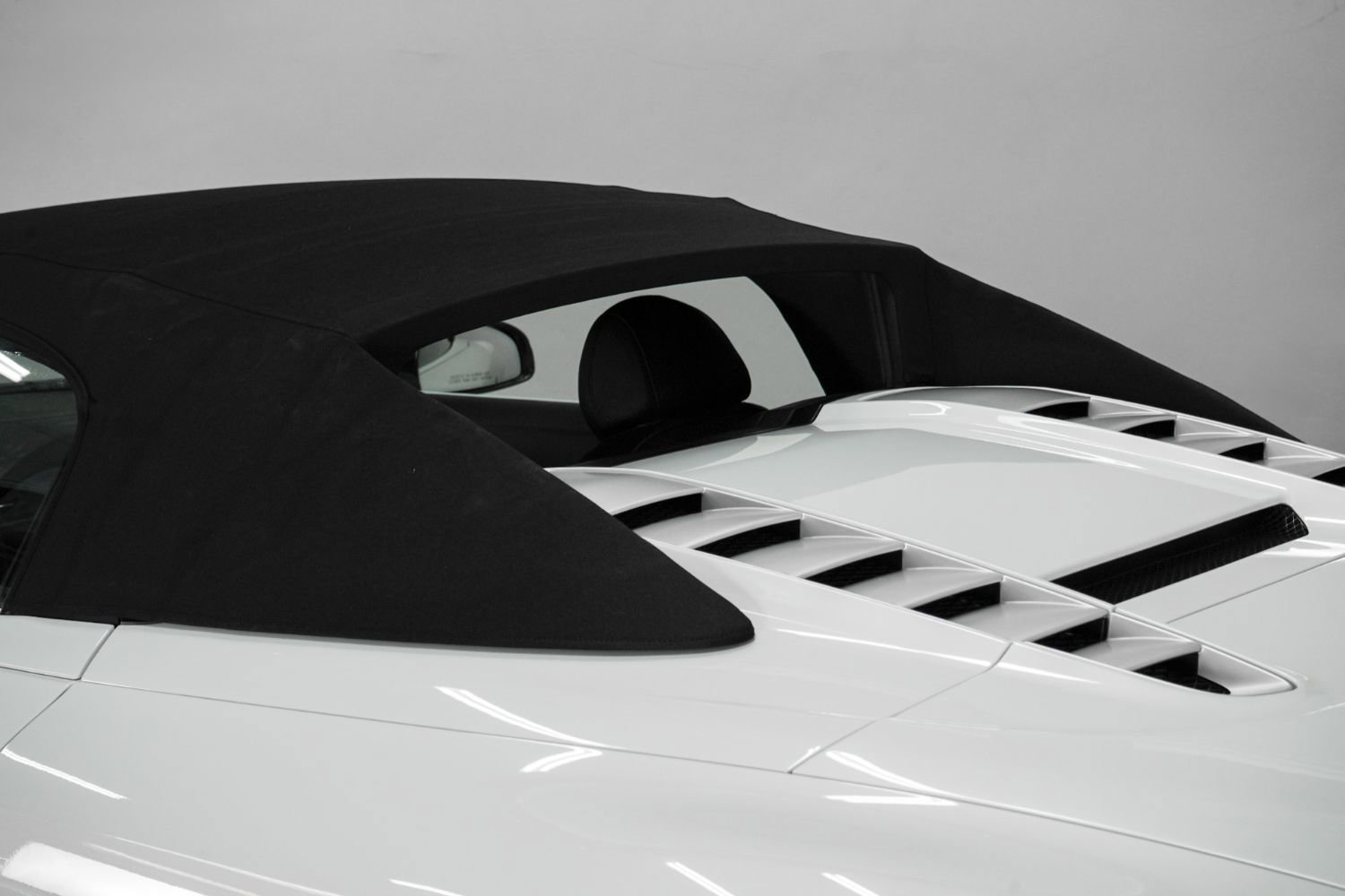 Used 2012 Audi R8 V10 image 9