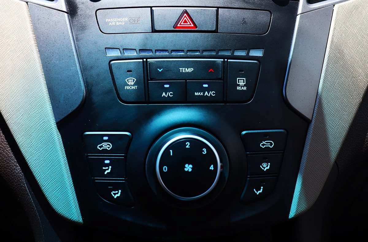 Used 2018 Hyundai Santa Fe Sport FWD image 45