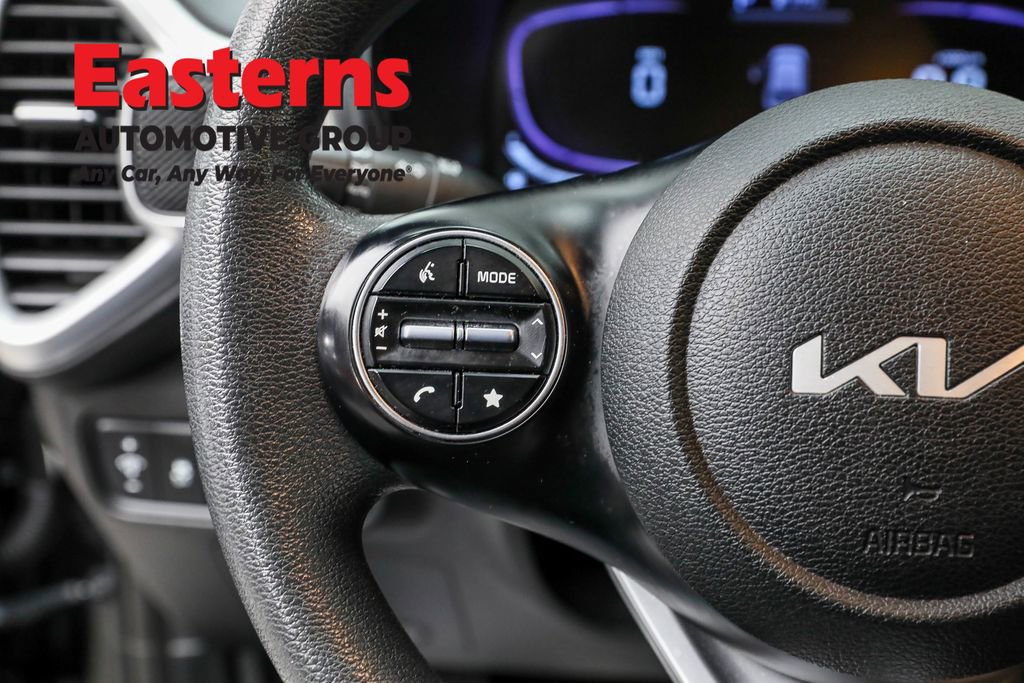 Used 2023 Kia Soul LX image 26