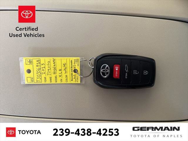Certified 2025 Toyota Highlander XLE image 22