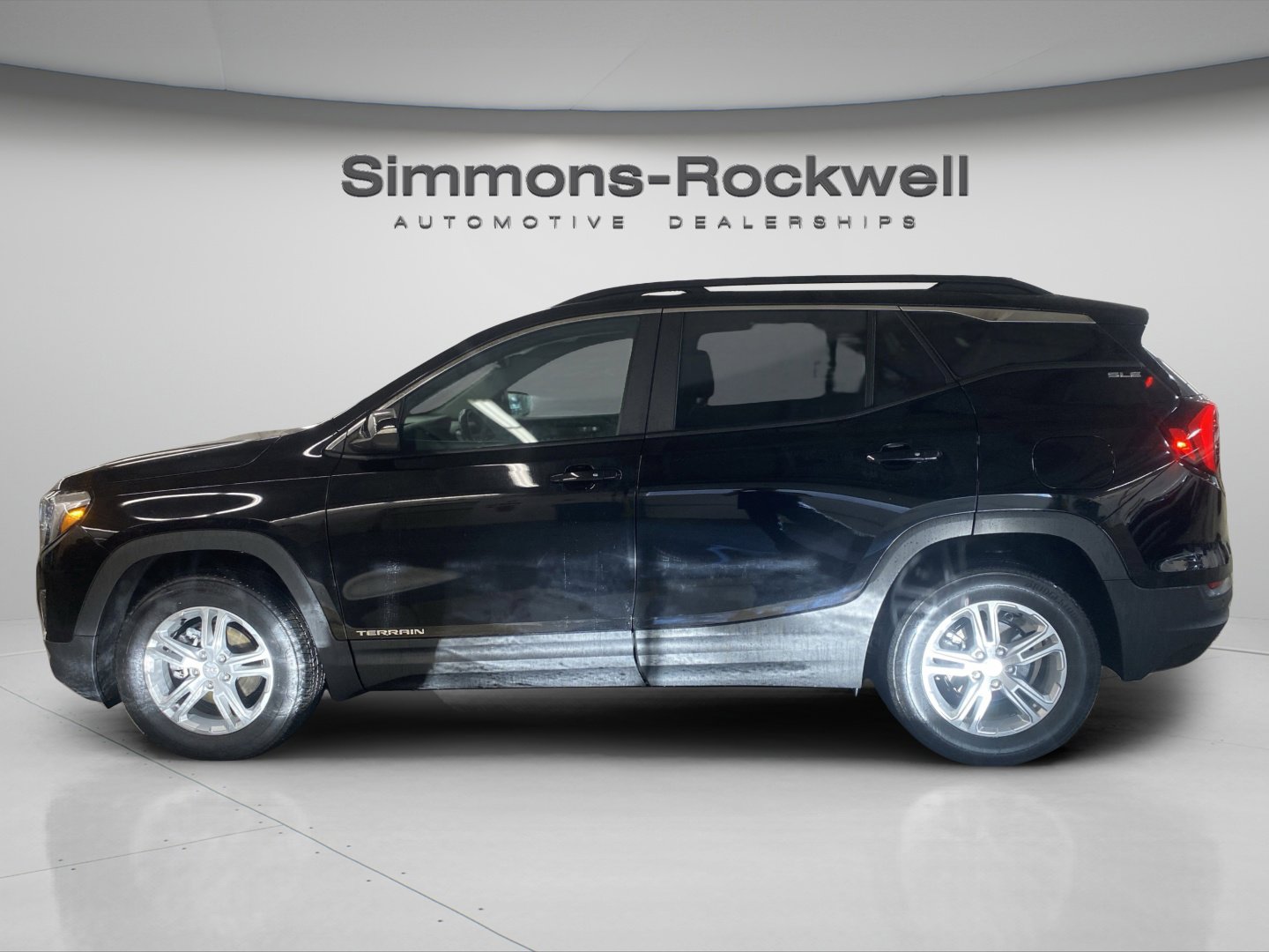 Used 2021 GMC Terrain SLE w/ Driver Convenience Package image 8