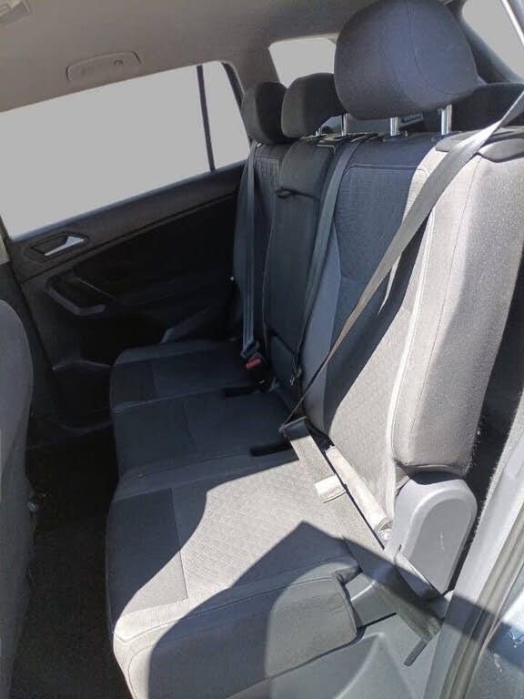 Used 2021 Volkswagen Tiguan S image 29