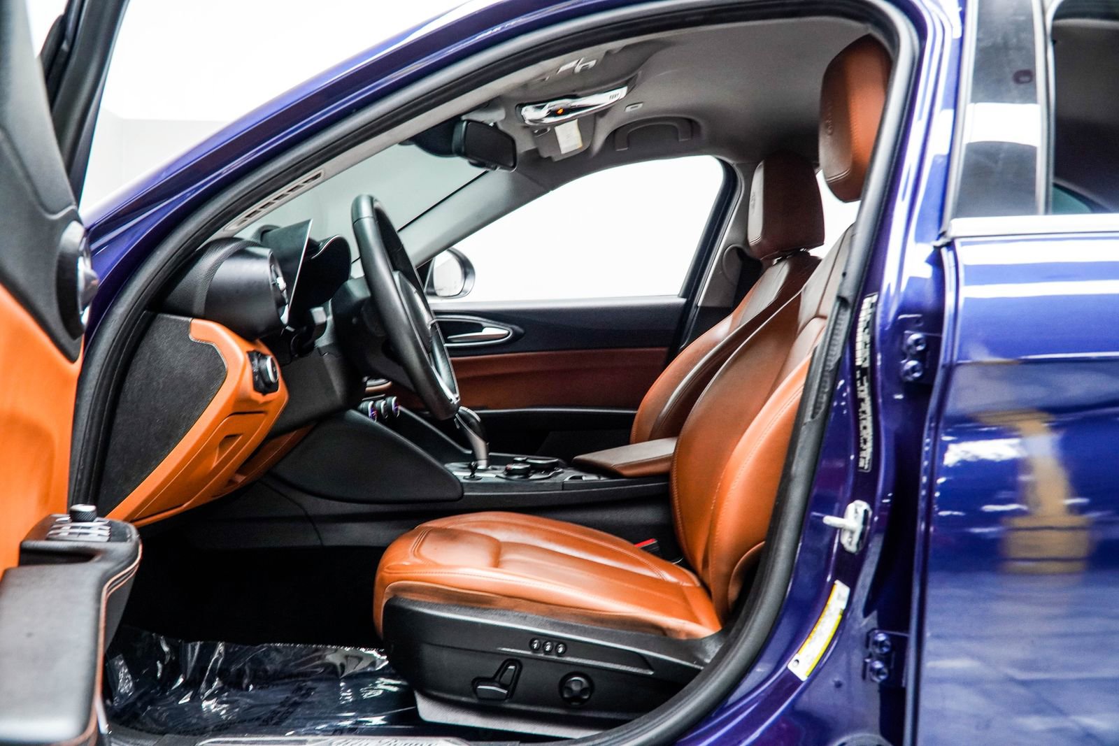 Used 2019 Alfa Romeo Giulia image 33