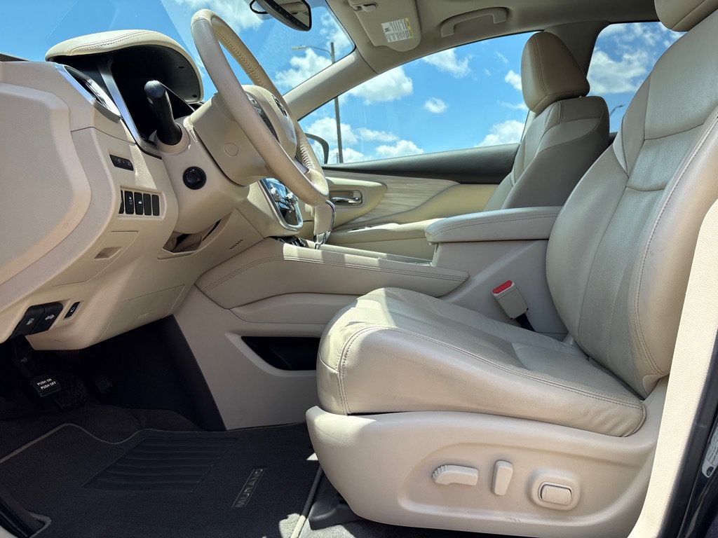 Used 2017 Nissan Murano Platinum w/ Platinum Technology Package FWD image 17