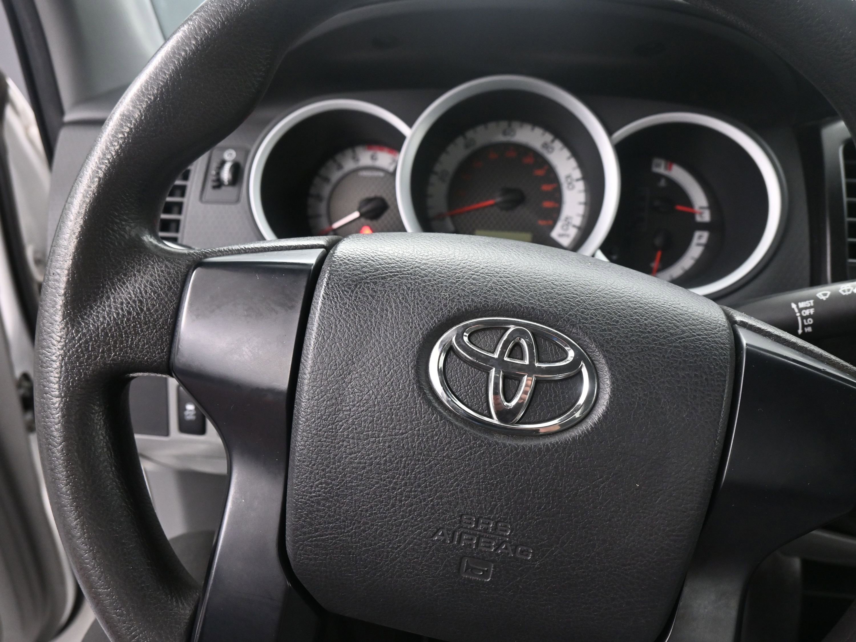 Used 2013 Toyota Tacoma 2WD Regular Cab image 16