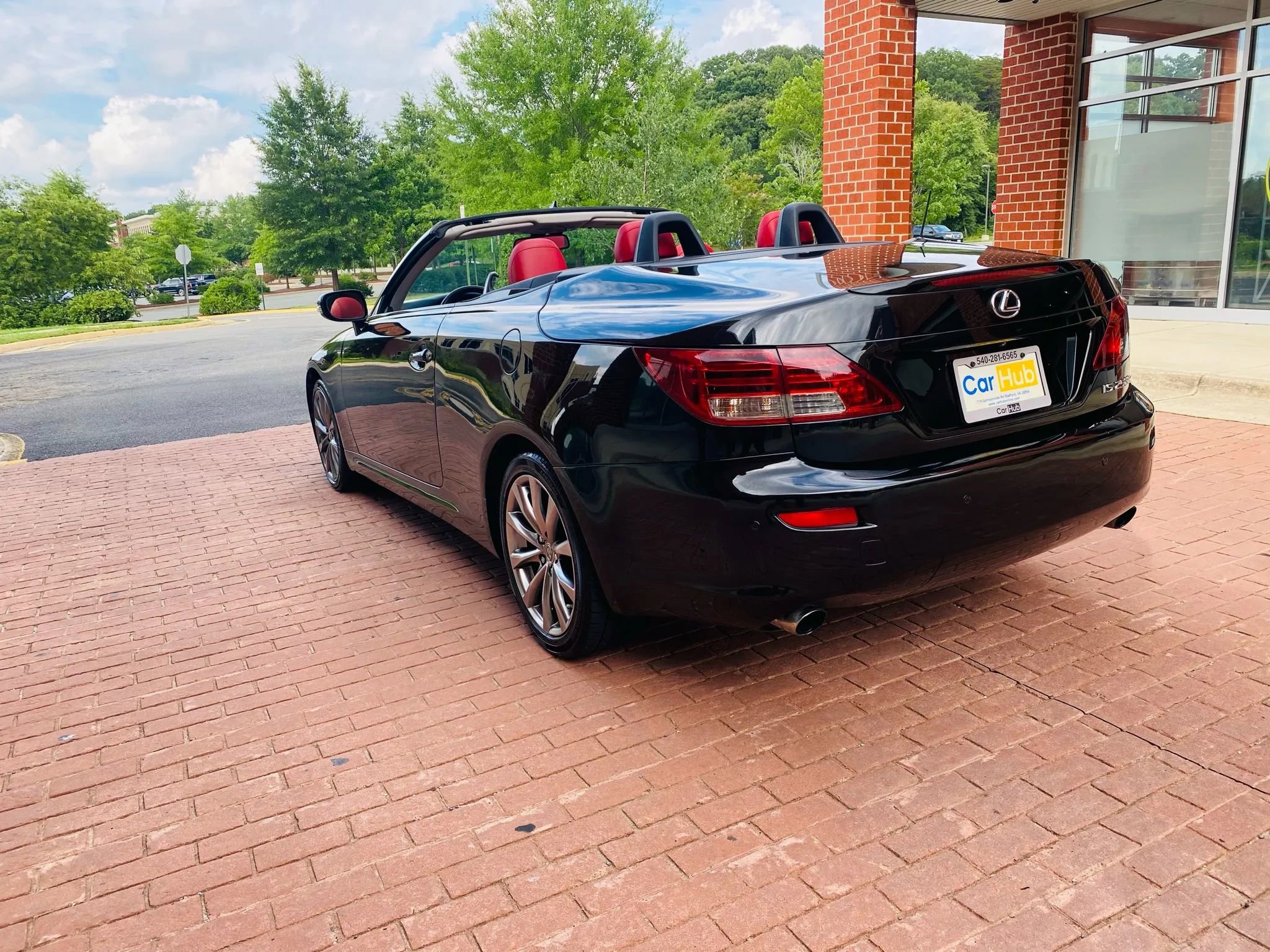 Used 2015 Lexus IS 250C w/ Luxury Package image 4
