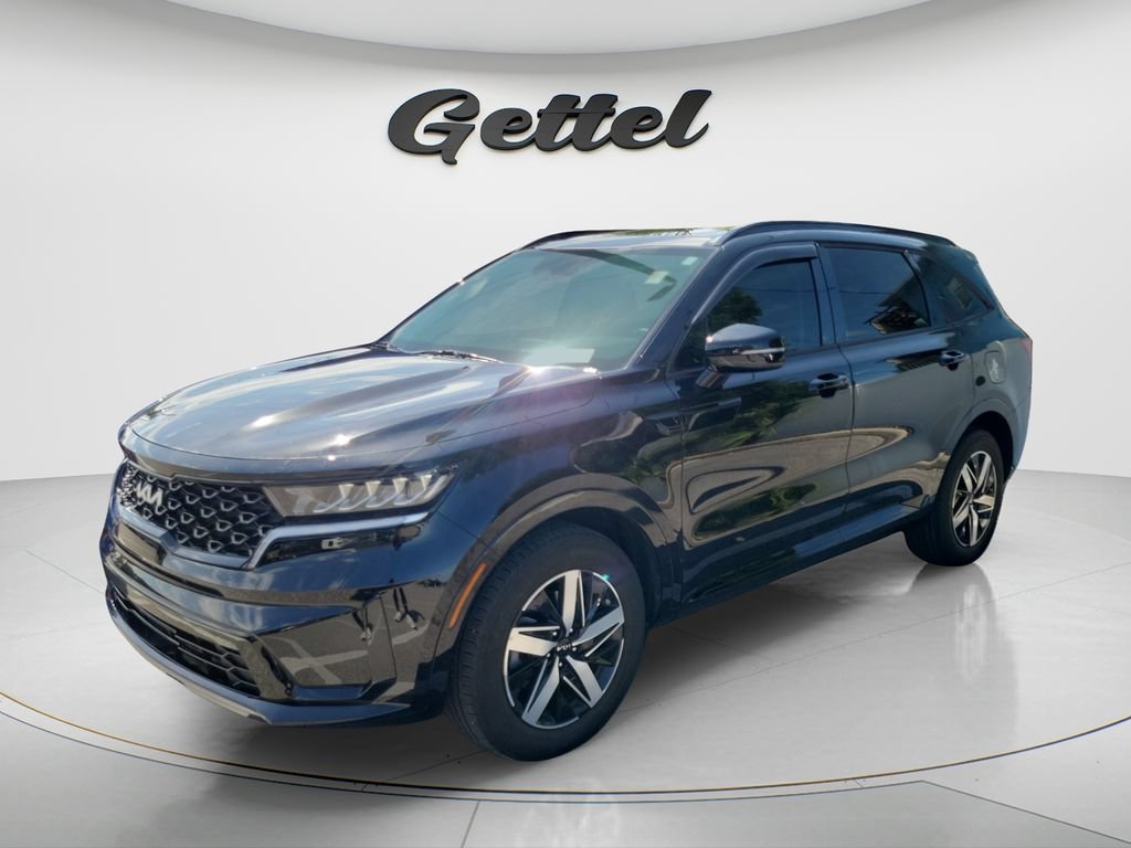 Used 2023 Kia Sorento S w/ Panoramic Sunroof Package