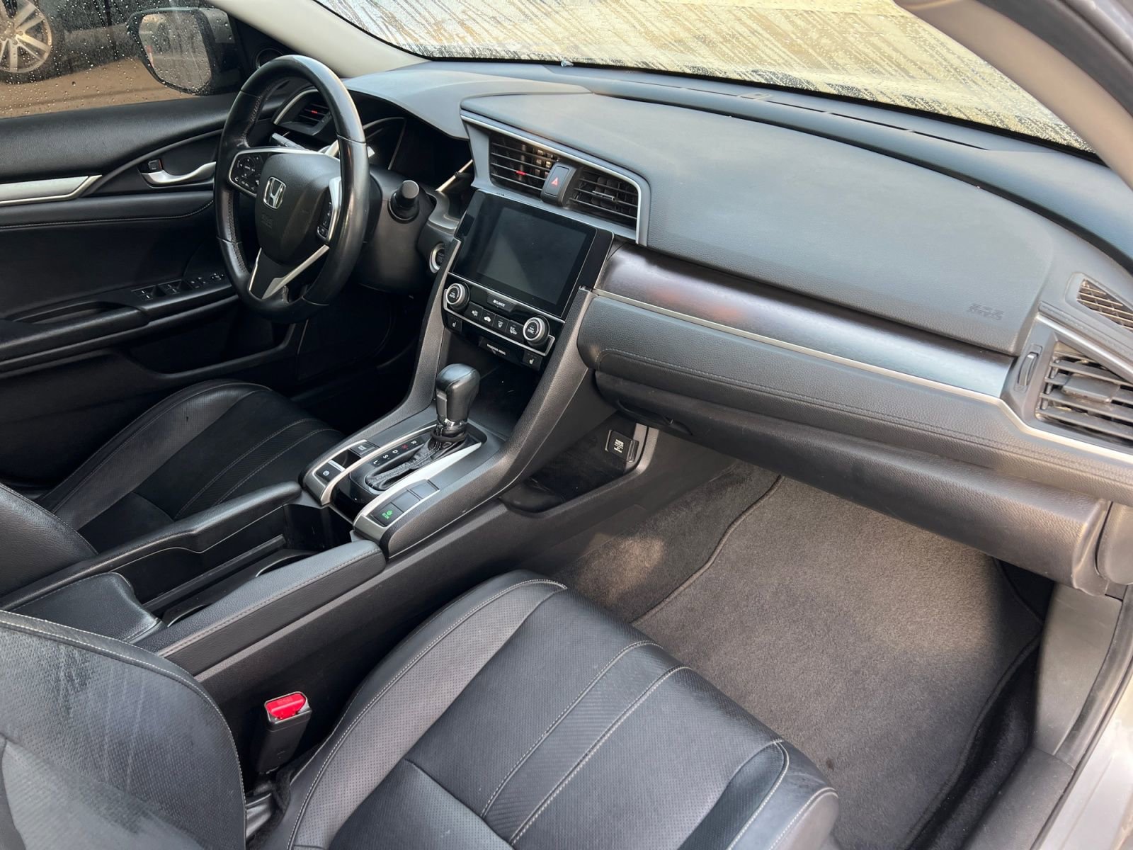 Used 2018 Honda Civic EX-L image 16