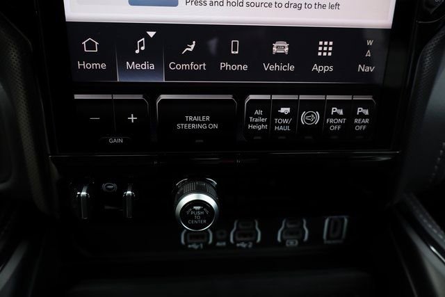 Used 2025 RAM 3500 Limited image 30