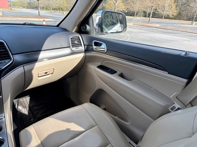 Used 2021 Jeep Grand Cherokee Limited w/ Sun & Sound Group image 26