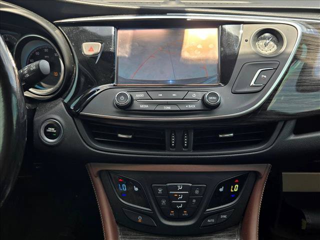 Used 2017 Buick Envision Essence FWD image 10
