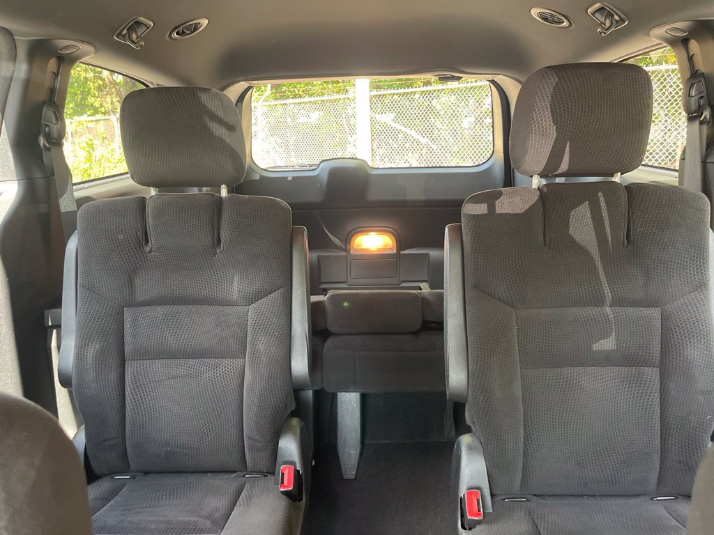 Used 2017 Dodge Grand Caravan SE FWD image 13