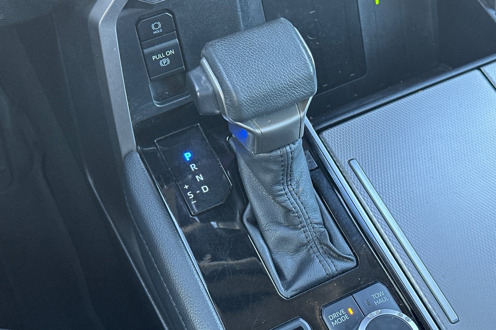 Certified 2024 Toyota Sequoia Limited image 21