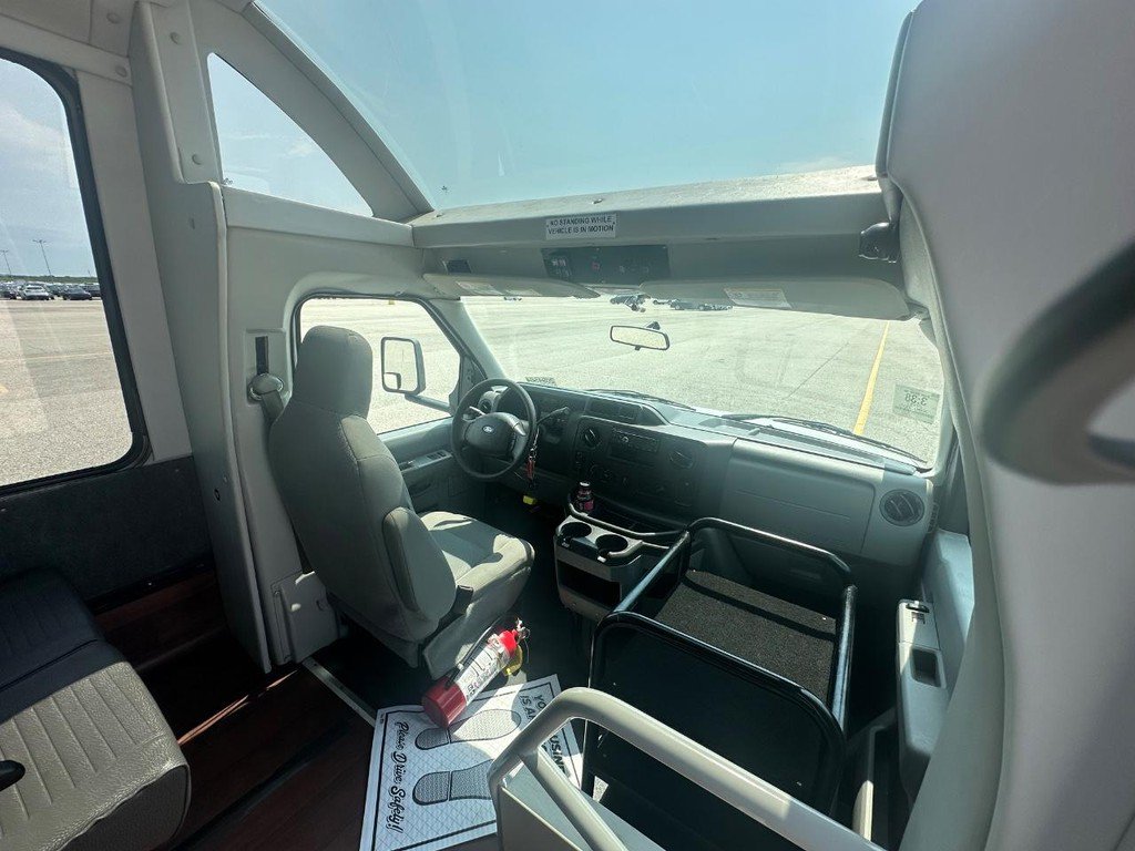 Used 2017 Ford E-450 and Econoline 450 Super Duty w/ Shuttle Bus Prep Package RWD image 37