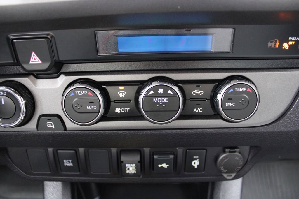 Used 2023 Toyota Tacoma TRD Off-Road AWD/4WD image 15