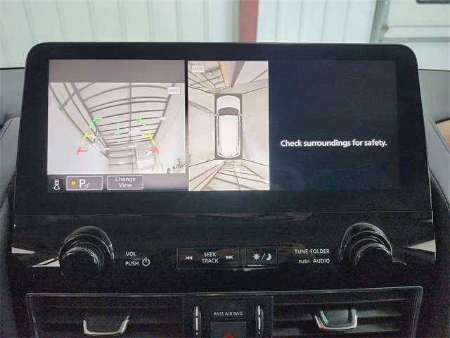 Used 2023 Nissan Armada SL w/ Captain's Chairs Package image 32