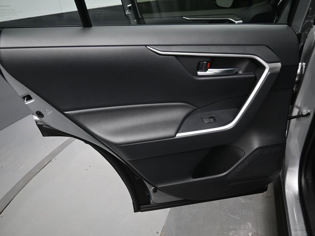 Certified 2025 Toyota RAV4 XLE image 31