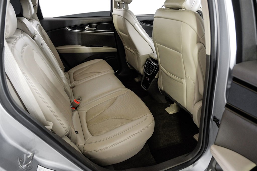 Used 2023 Lincoln Nautilus Reserve image 39