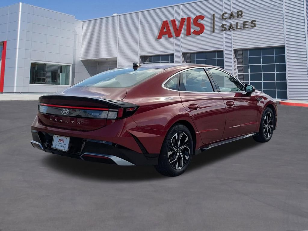 Used 2025 Hyundai Sonata SEL FWD image 6