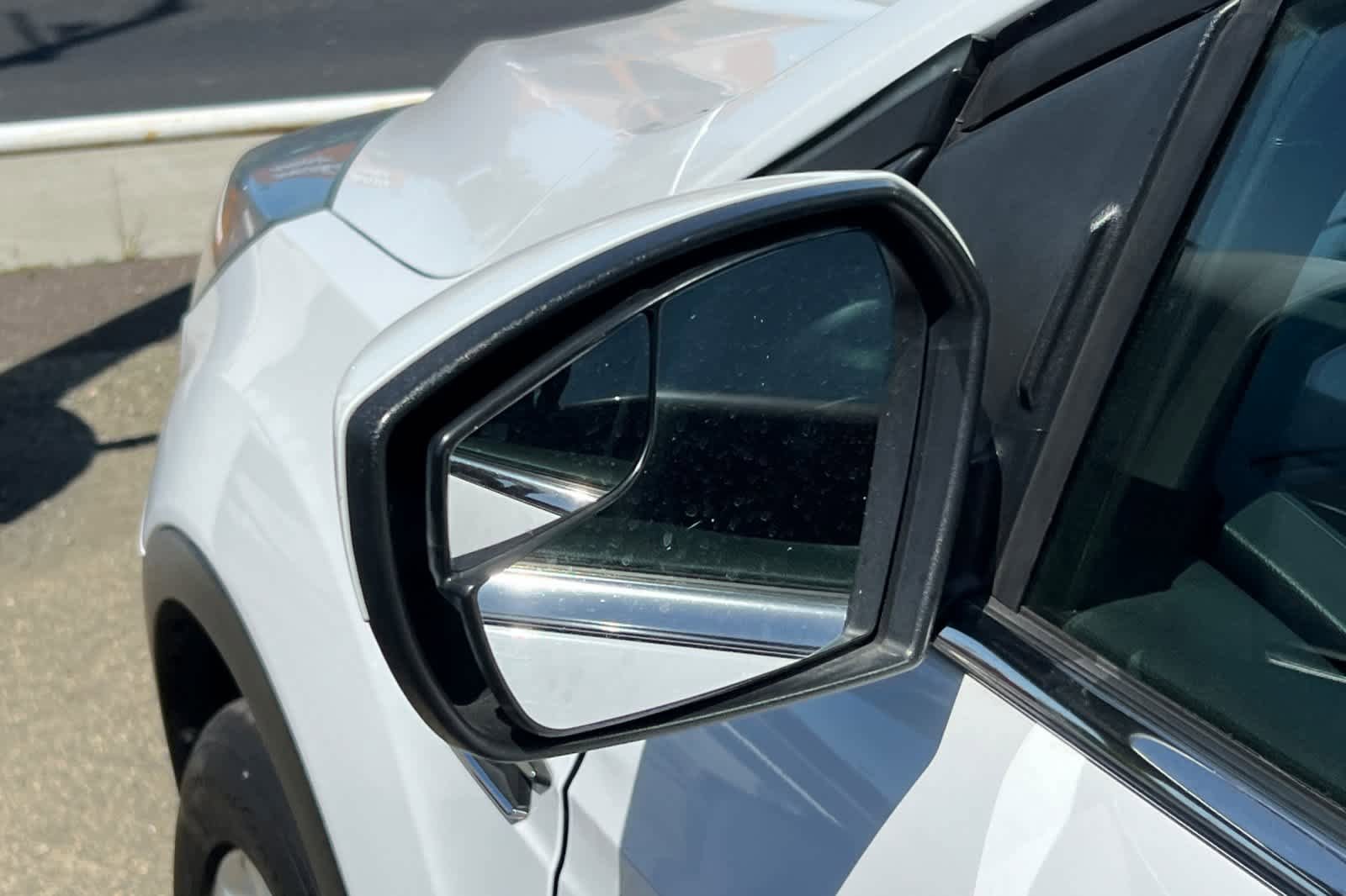 Used 2017 Ford Escape SE image 8