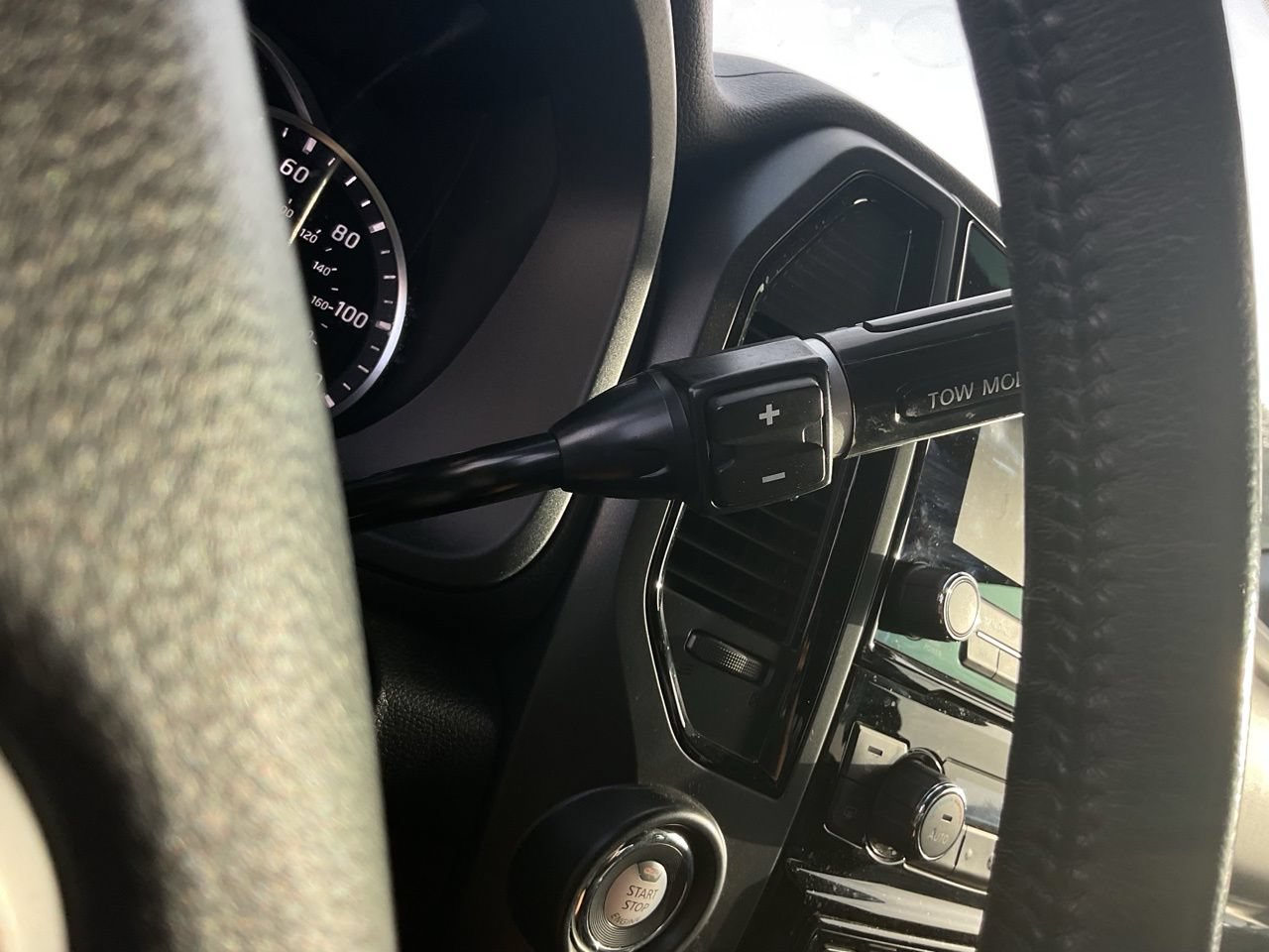 Used 2023 Nissan Titan SV w/ SV Convenience Package AWD/4WD image 32